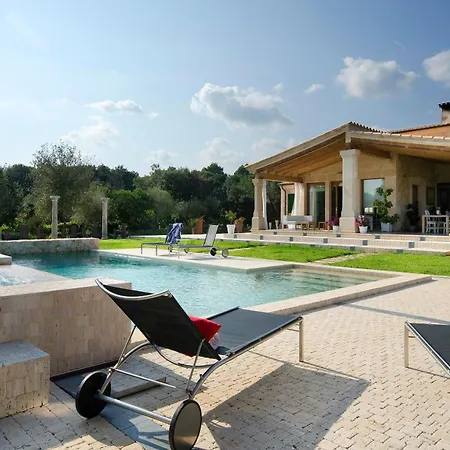 Elegante Y Espacionsa Premium En Villa